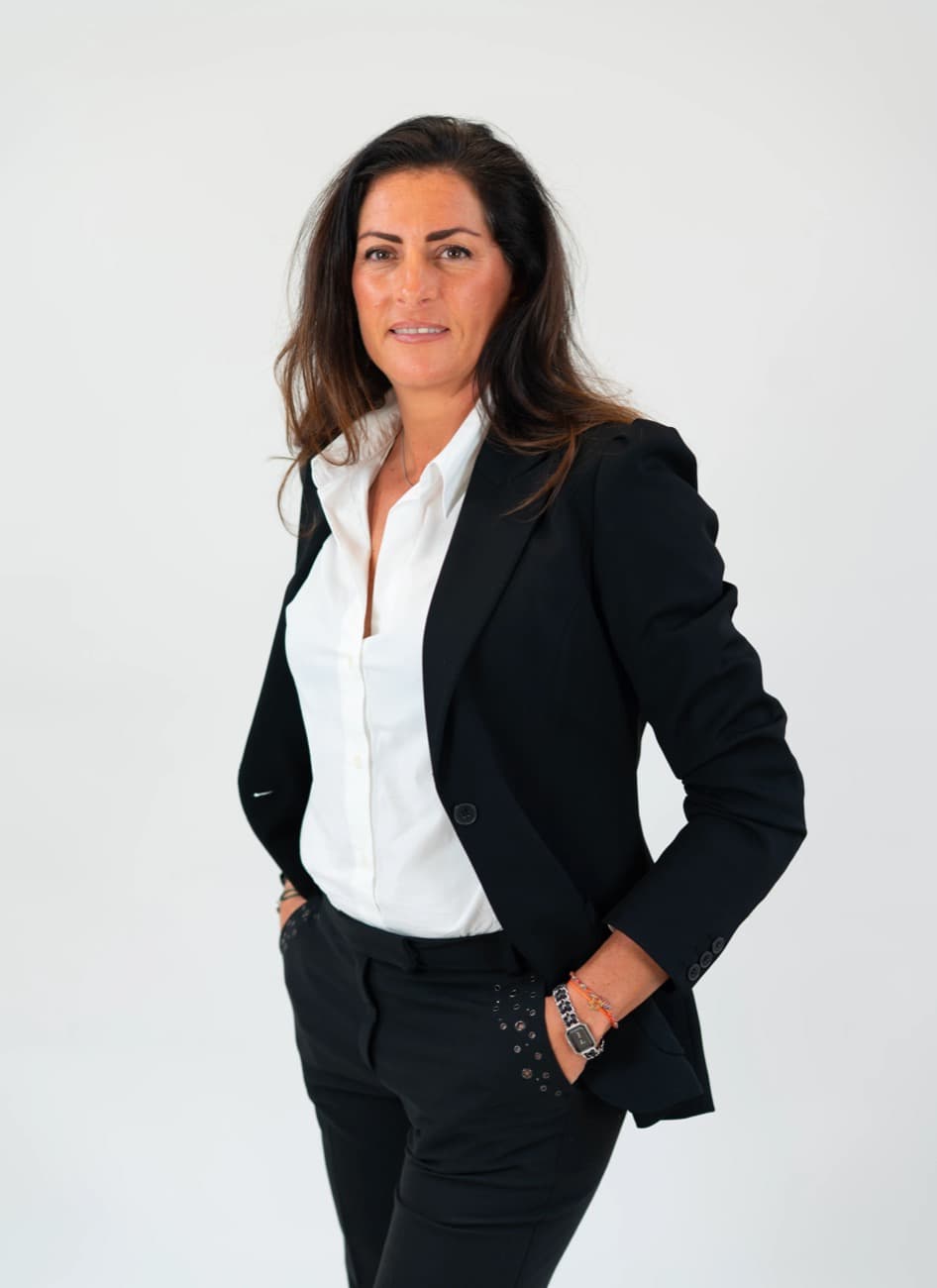 Portrait de Alexia Simonini, assistante juridique au Cabinet Plouton